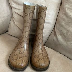 Gucci rain boots
